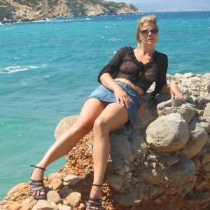 J’ai un creux à combler et une dent contre les timides… Coralie - rencontre-MILF-Nancy