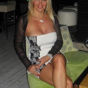 Emmanuelle - rencontre-Milf-Colombes